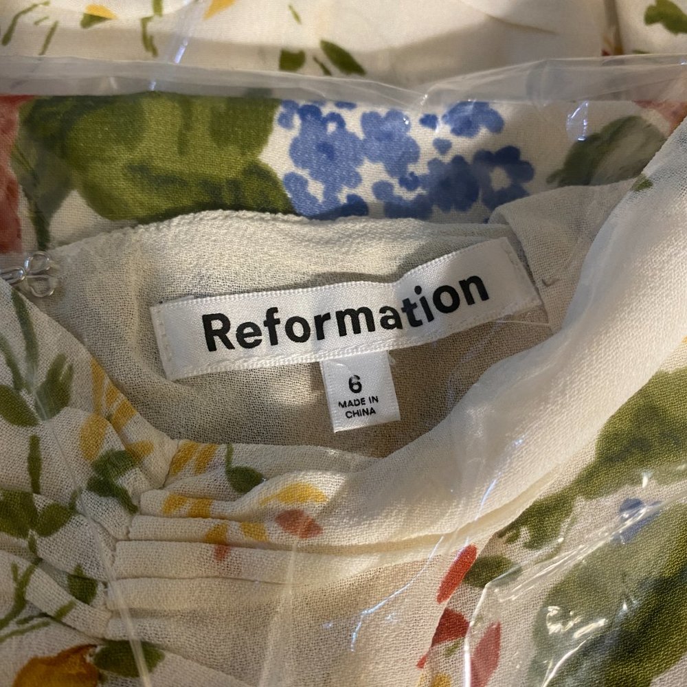 Reformation Butterfly Dress in Marie Antoinette - Picture 10 of 14